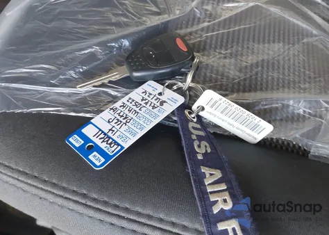 2014 Jeep Patriot Latitude z USA, uszkodzony, nr VIN 1C4NJRFB0ED694320